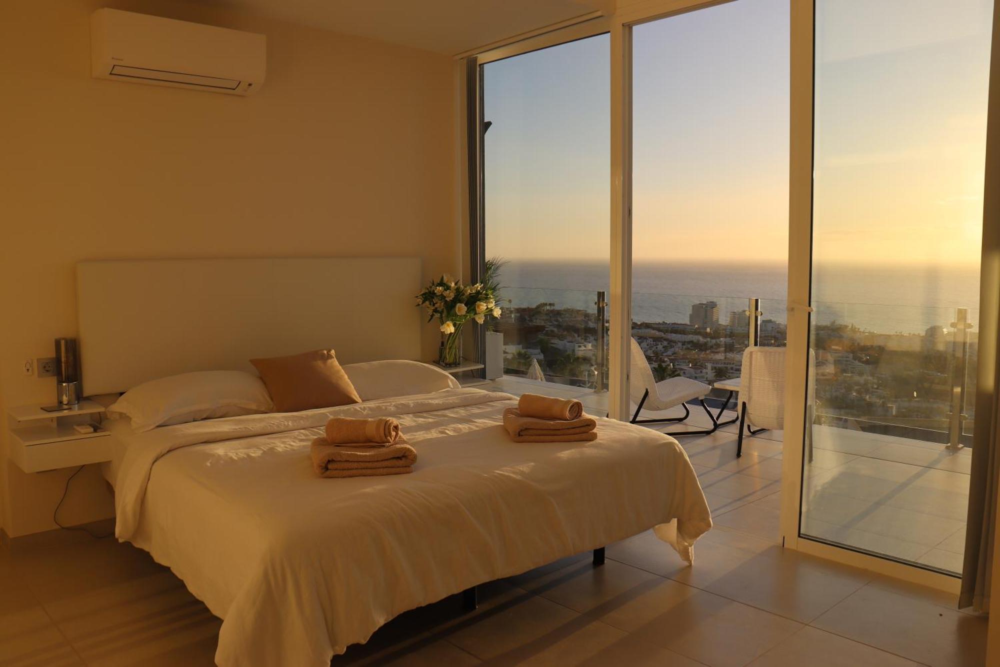 Azure Sky Villa - Panoramic Ocean View, Luxury, San Eugenio Costa Adeje  Εξωτερικό φωτογραφία