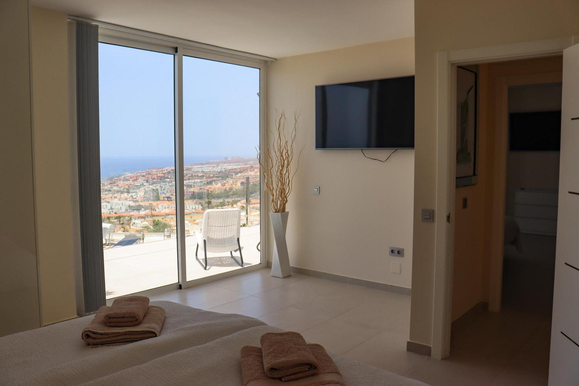 Azure Sky Villa - Panoramic Ocean View, Luxury, San Eugenio Costa Adeje  Εξωτερικό φωτογραφία